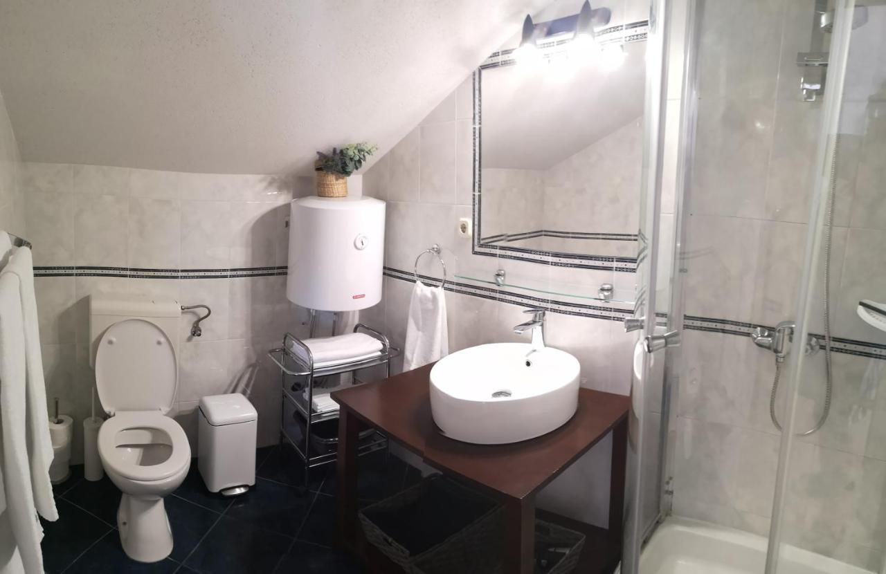 Vila Jadran 오미스 외부 사진